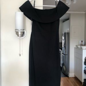 NWT Aritzia Babaton Ruskin Dress - size 6